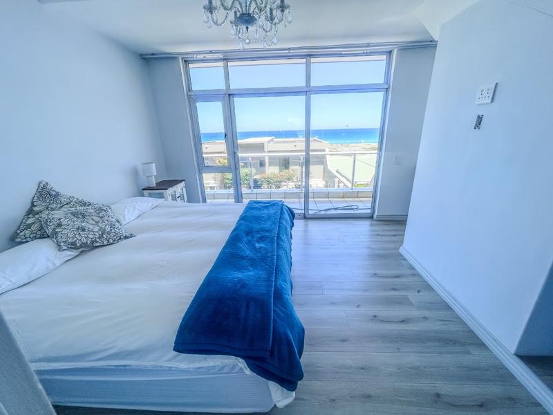 5 Bedroom Property for Sale in Dolphin Beach Western Cape
